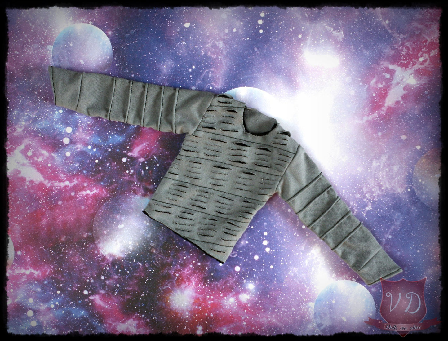 Dark Grey Boy Fit Pleated Sleeve, Ripped Cyber Futuristic Sweater for MSD, Minifee, 1/4 BJD