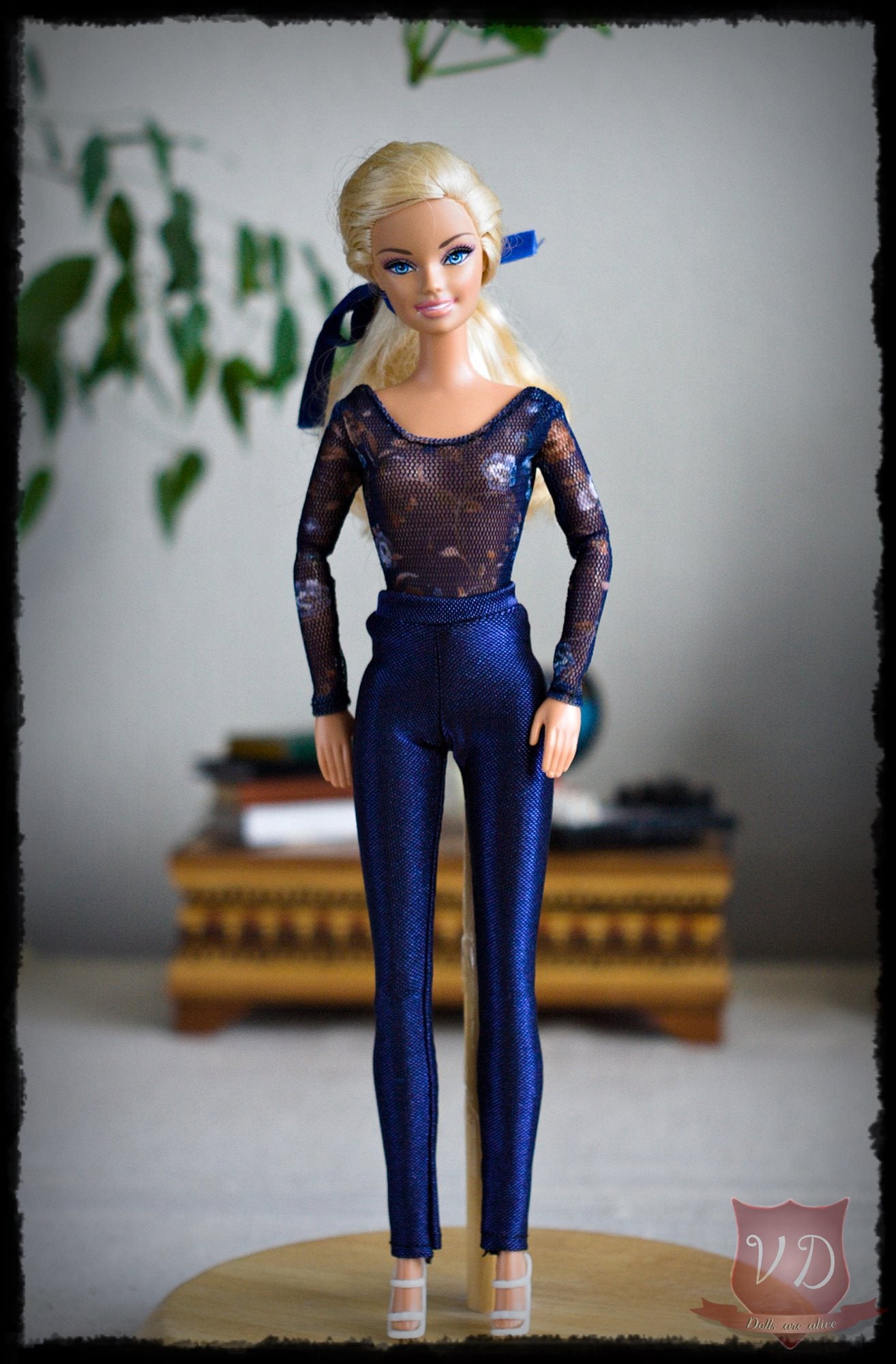 Rose Print Mesh Bodysuit & Dark Blue Shiny Leggins Set, Outfit for Barbies, 1/6 dolls